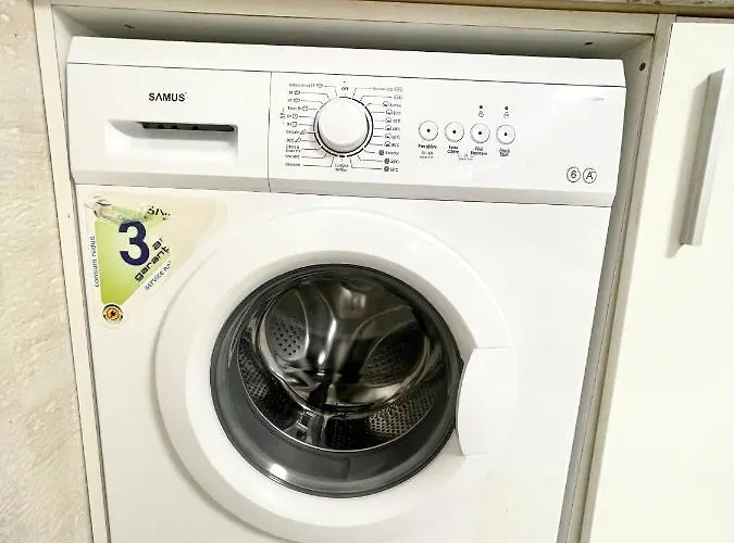 Metropolitan Retreat - Half Ground Level With Windows - Demisol Apartament